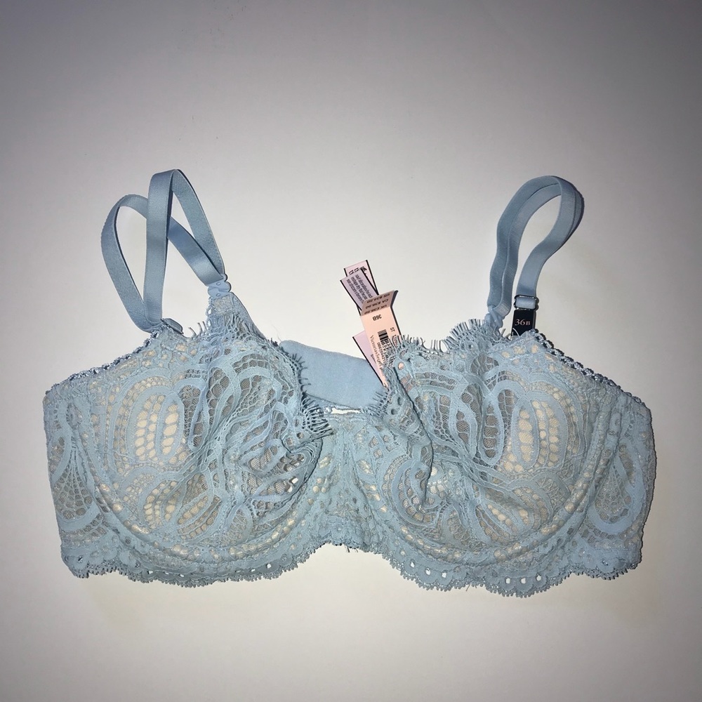 Victoria’s Secret lace blue bra 36B